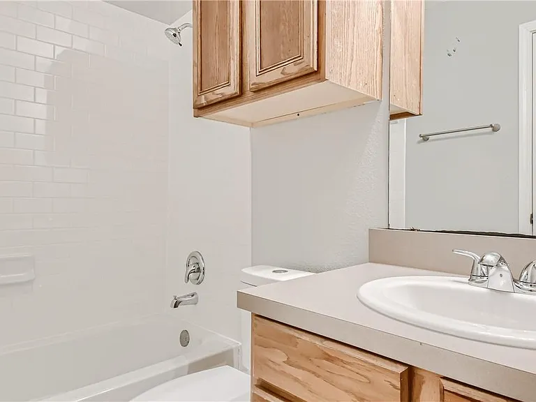 2511 Cypress Ln #A — Photo 10