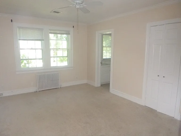 1220U Daniel Ave #UPSTAIRS — Photo 8