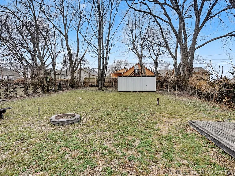 26 S Urbana Ave — Photo 16