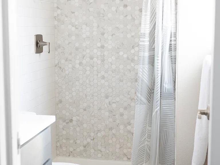 65 N Clarkson St #107 — Photo 13