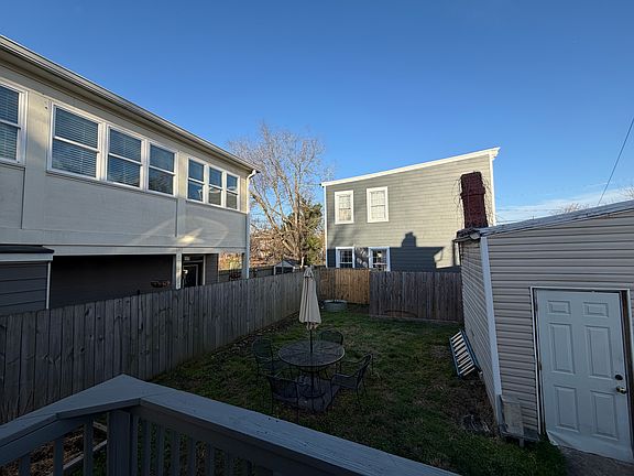 3rd image of 820 N 25th St