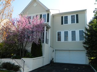 34 Belle Fair Rd, Pt Chester, NY 10573