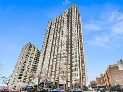 525 W Hawthorne Pl APT 1604, Chicago, IL, 60657