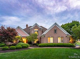 2415 Fair Ridge Dr NE, Ada, MI 49301