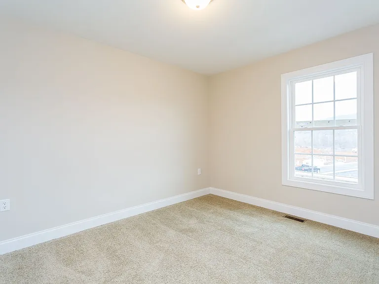 1244 Harvest Ct — Photo 10