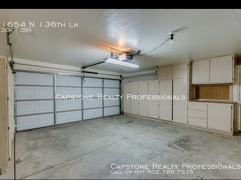 1654 N 136th Ln — Photo 9