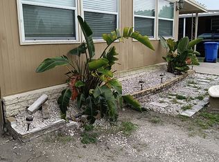 9032 Duke Dr, Tampa, FL 33615