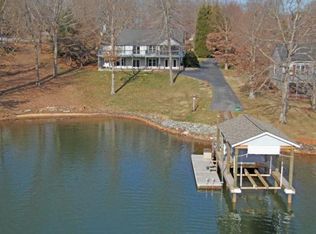 2533 Gravel Hill Rd, Vinton, VA 24179