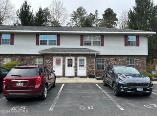 25C Pine Ln APT 7, Albany, NY 12203