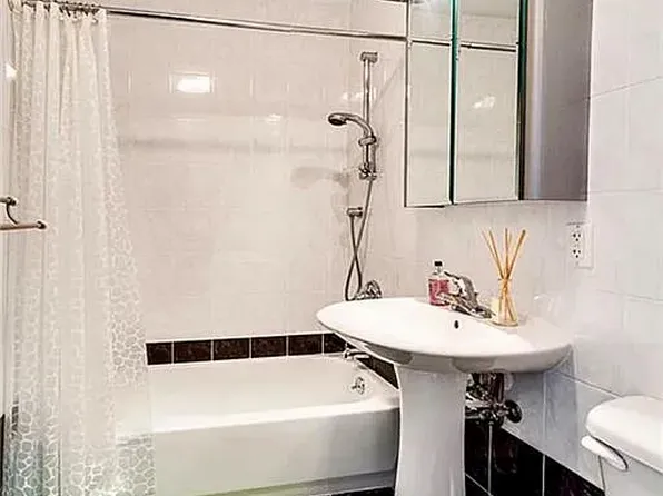 2900 East 29th Street image 9 of 14