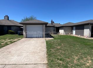 6706 Crestmont Ct, Fort Worth, TX 76133
