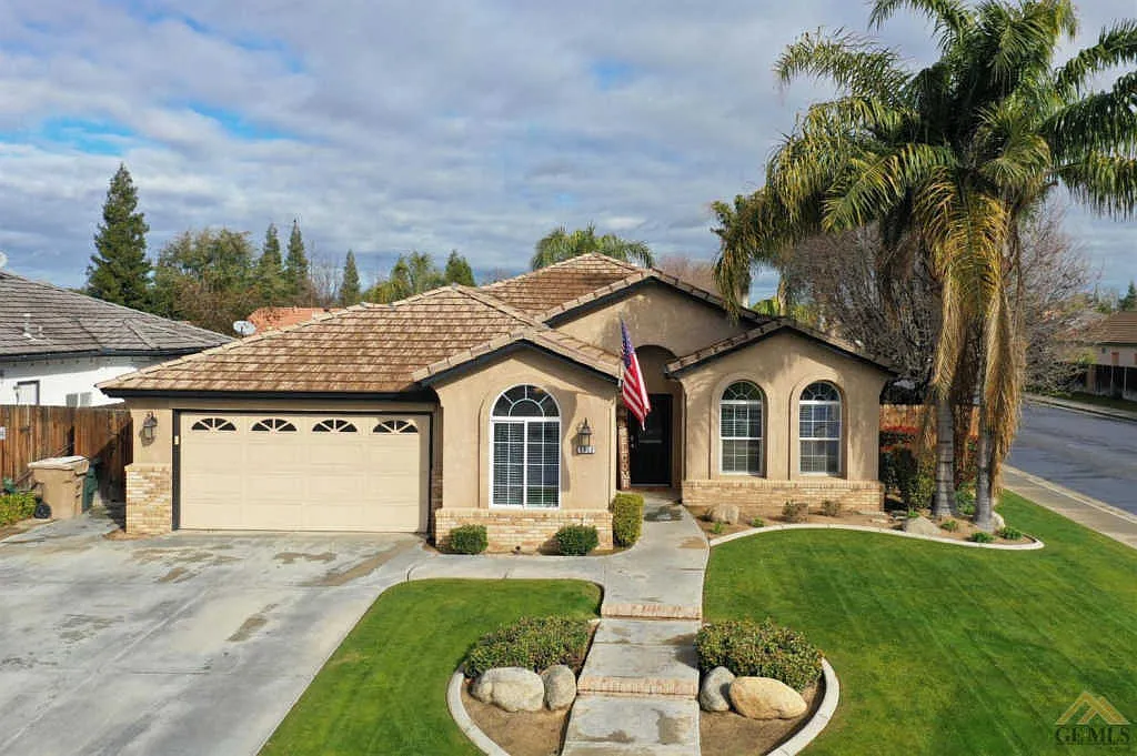 9902 Salerosa Ct photo 1