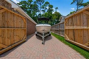 2nd image of 3319 Hemingway Dr
