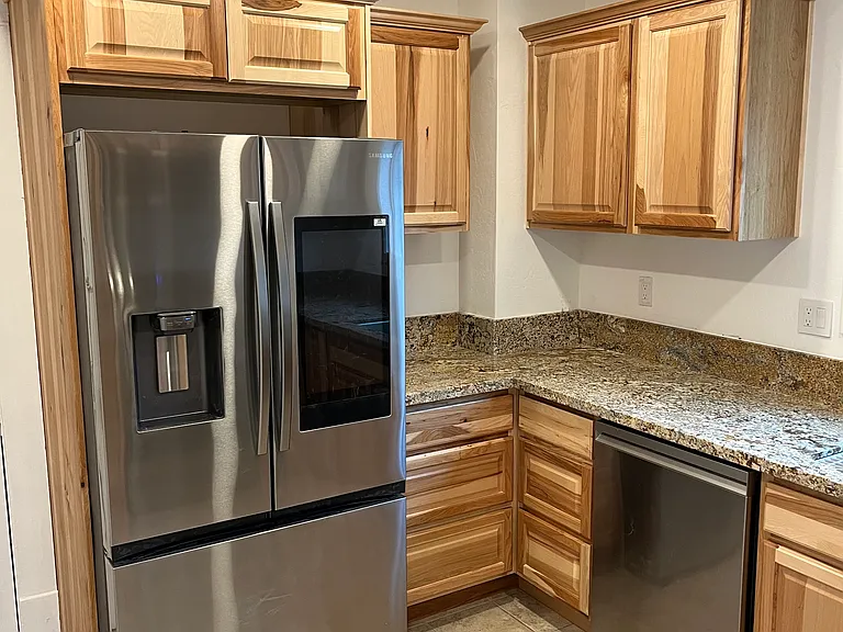 106 E Main St #112-1/2 — Photo 9