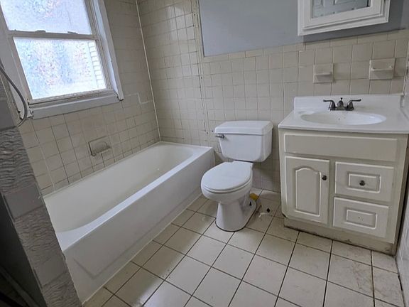 2nd image of 151 Clark Pl #2L