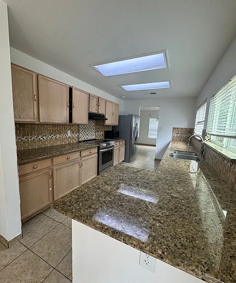 15855 Marisa Pl — Photo 6