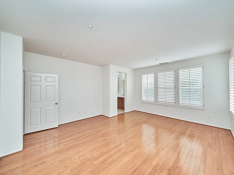 7455 Chanteclair Ct — Photo 48