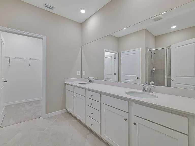 20550 Hazelnut Ct S #1823 — Photo 23