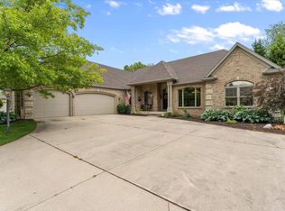 51158 Heatherton Ct, Granger, IN 46530