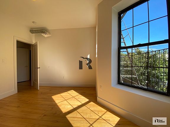 3rd image of 509 Dean St #3FF