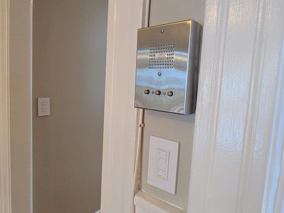 4th image of 3623 17th St #A