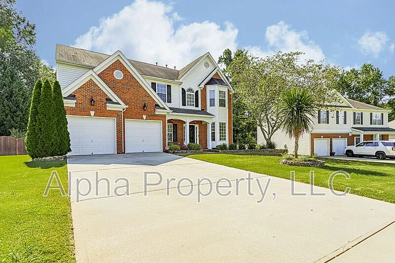 Building Photo - 317 Edenberry Way