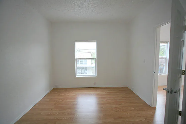 apt. 2 bedroom 1