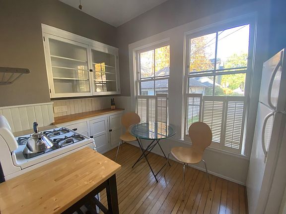 4th image of 197 Lancaster Ave #2