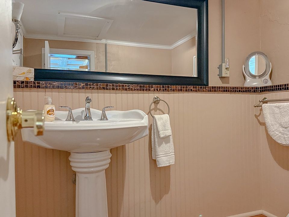 28th image of 4322 Capeville Dr