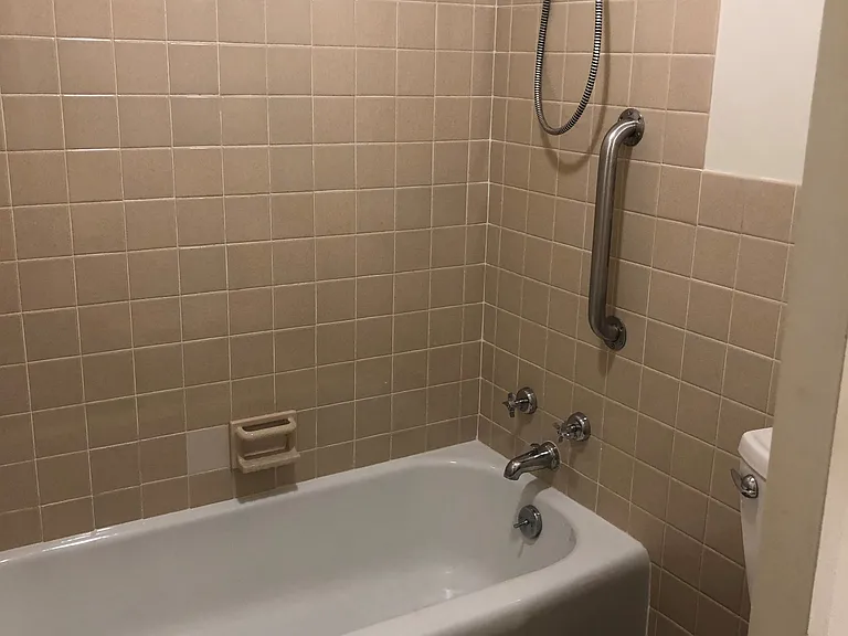 1100 Center Ave #206 — Photo 10