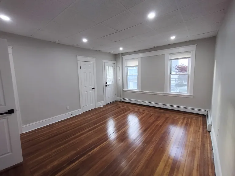 172 N Main St #2NDF — Photo 9