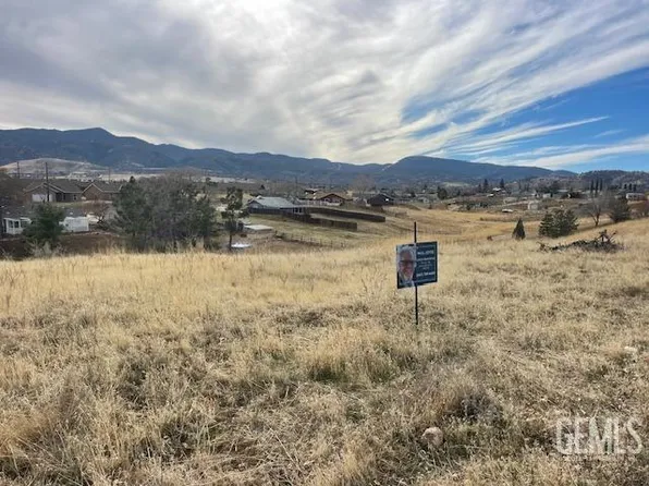19940 Mesa Dr, Tehachapi, CA 93561