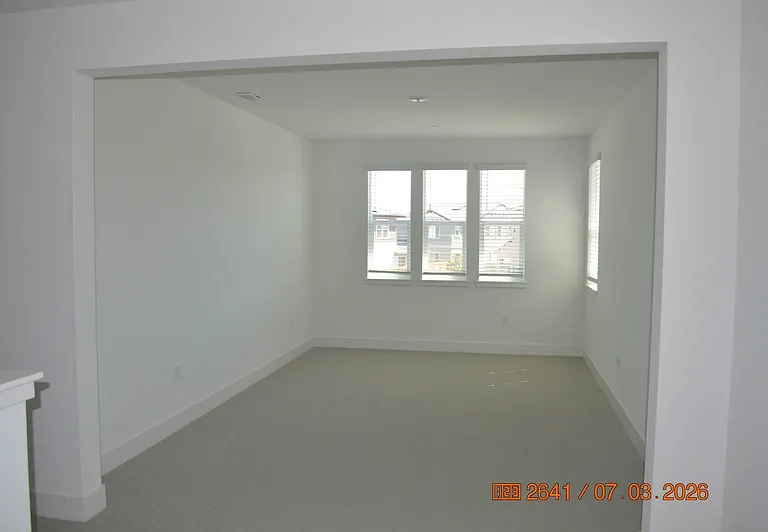228 W Volta St — Photo 9