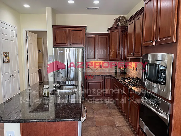 20540 N 268th Dr — Photo 12