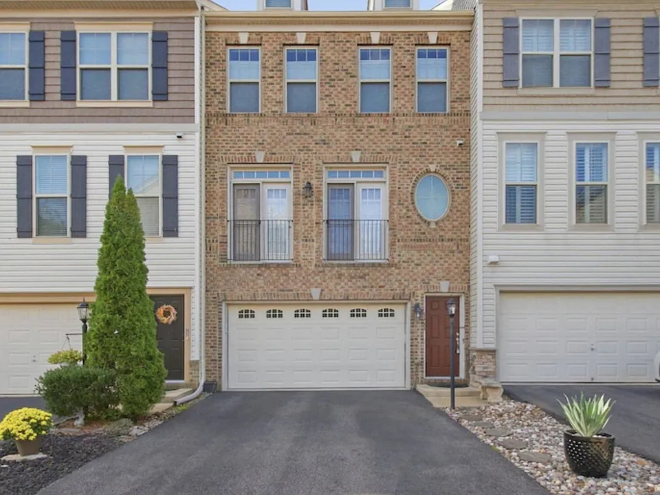 1443 Occoquan Heights Ct