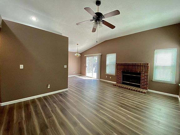 2nd image of 8114 Kingsbridge Dr