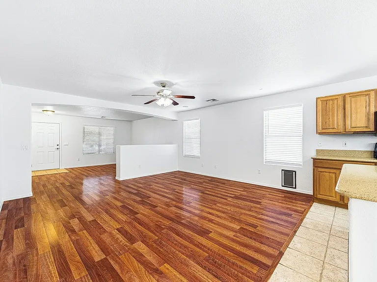 2899 W White Canyon Rd — Photo 4