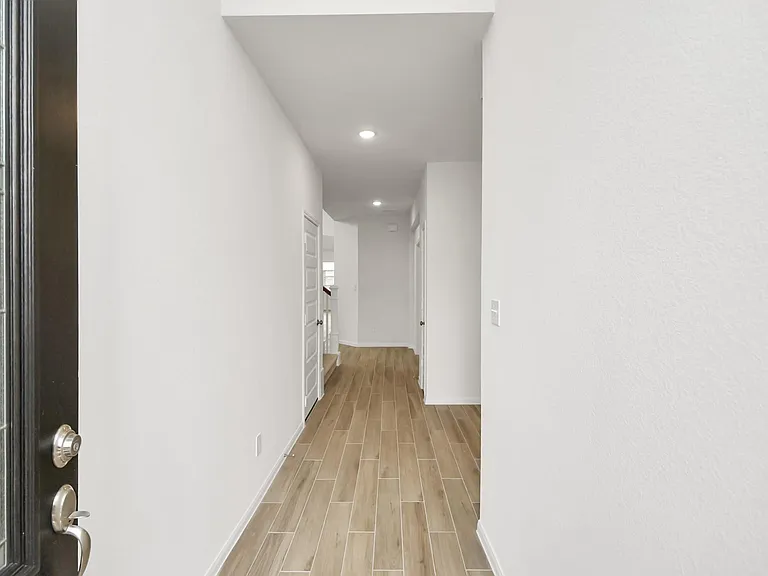 2431 Waybread Ln — Photo 3