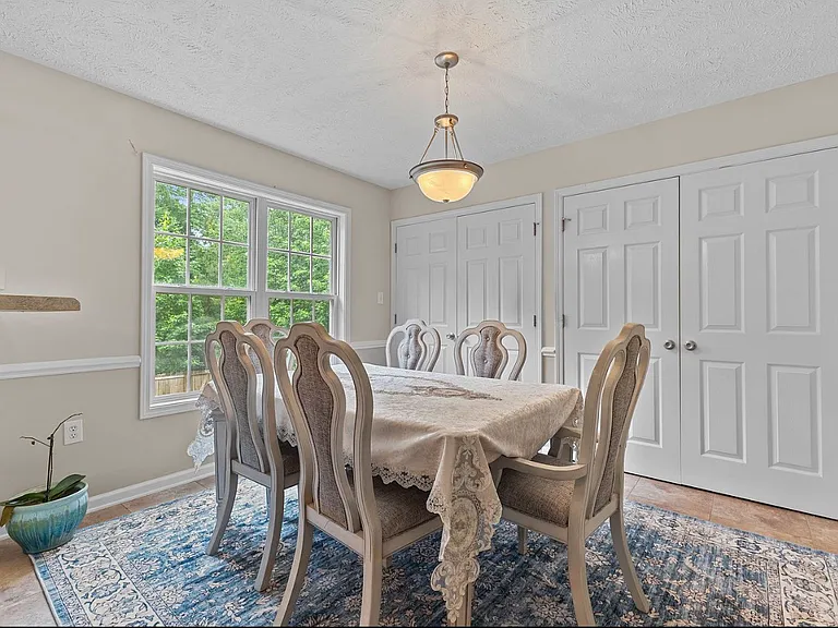 1408 Burford Ct — Photo 10