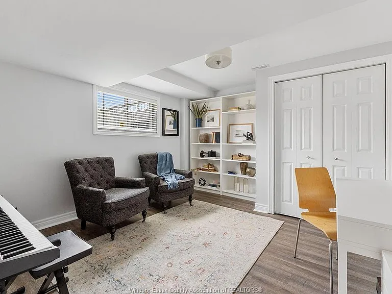2340 Katella Ave — Photo 23