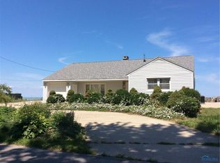 8787 Sand Beach Rd, Oak Harbor, OH 43449