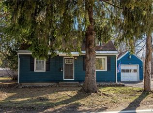 50 Wilbur Rd, New Hartford, NY 13413