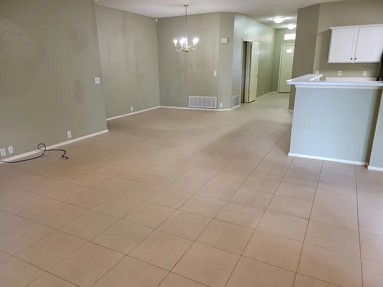 223 Baylor Dr — Photo 4