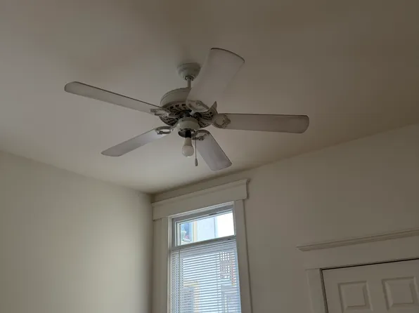 910 University Ave NE APT 2, Minneapolis, MN 55413