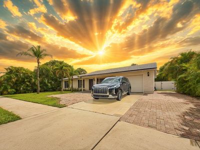 708 NW Floresta Drive, Port Saint Lucie, FL, 34983