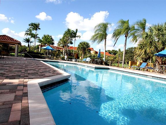 4th image of 10733 Cleary Blvd APT 305
