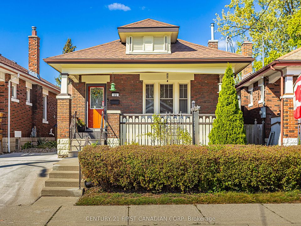 1st image of 872 Lovett St