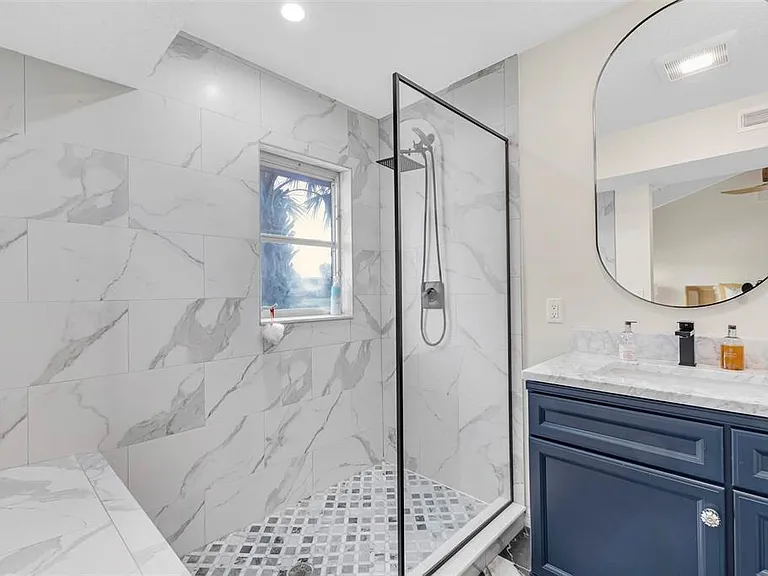 27 Clarendon Ct S — Photo 28