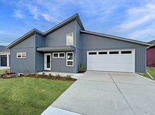 103 Lupine Ave, Poynette, WI 53955