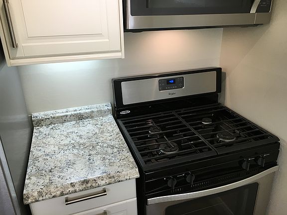 3rd image of 2201 L St NW APT 307